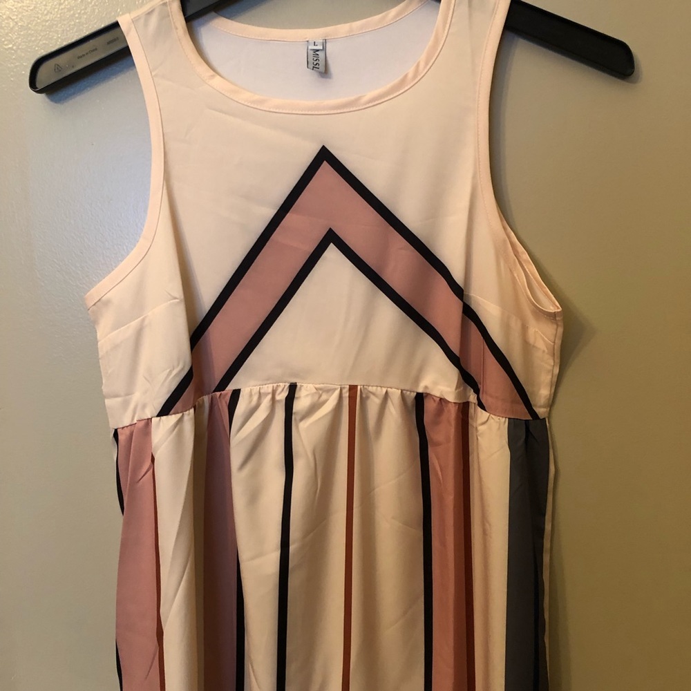 Misslook‎ Dress - Picture 2 of 4